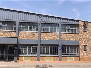 553 m² Industrial space in Benrose