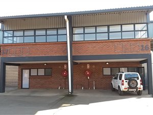 360 m² Industrial space in Waterfall