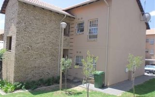 2 Bedroom Apartment in Brooklands