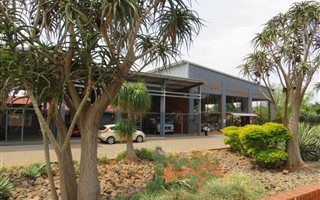 2000 m² Commercial space in Annlin