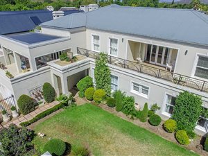 6 Bed House in Karindal