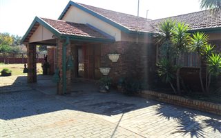 3 Bedroom House in Daleside