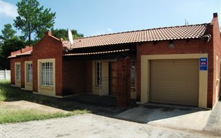 3 Bedroom House in Protea Park