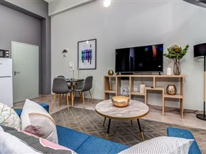 3 Bed Apartment in Newtown