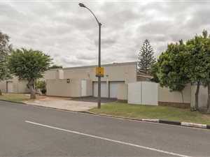 4 Bed House in Stellenberg