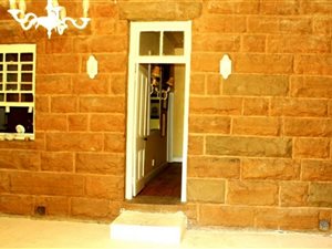 4 Bed House in Hobhouse