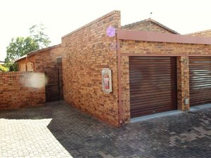 2 Bed Simplex in Bromhof