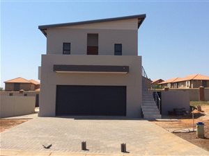 4 Bed House in The Meadows