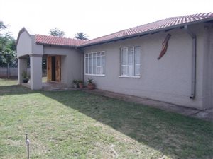 3 Bed House in Vanderbijlpark CW6