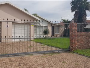 3 Bed House in Rowallan Park and surrounds