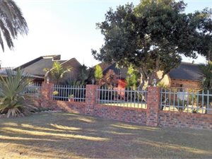 3 Bed House in Fraaiuitsig