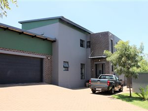 4 Bed House in Midstream Hill