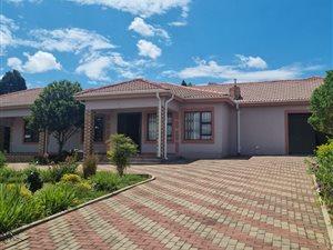 3 Bed House in Aviary Hill