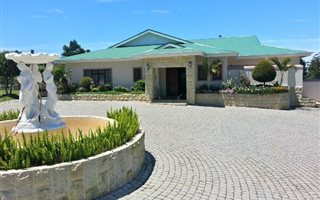 28.6 ha Farm in Harkerville
