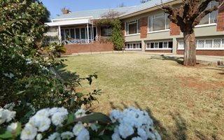 5 Bedroom House in Generaal De Wet
