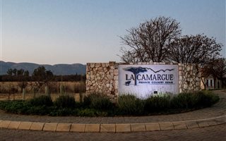 1225 m² Land available in Melodie