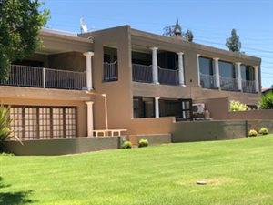 3 Bed Townhouse in Vaal Marina