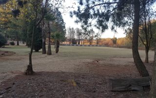 2.1 ha Land available in Bapsfontein