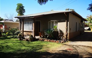 3 Bedroom House in Oos-Einde