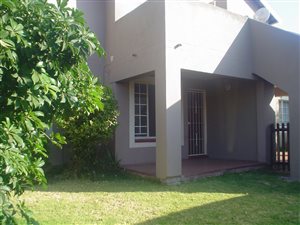 2 Bed Townhouse in Glen Marais