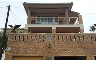 4 Bedroom House in Lotus Park