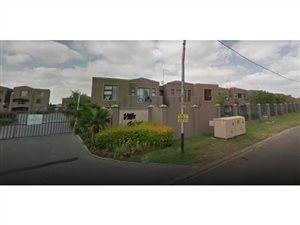 2 Bedroom House in Jansen Park