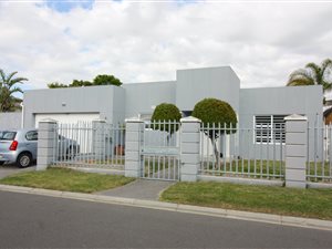 3 Bed House in Parklands