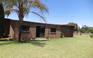 2.8 ha Farm in Valtaki