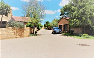3 Bedroom Townhouse in Ruimsig