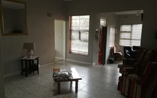 2 Bedroom Simplex in Illovo Beach