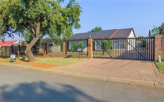 3 Bedroom House in Chasedene