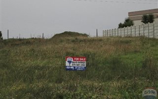 1106 m² Land available in C Place