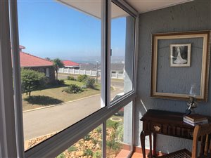3 Bed House in Hartenbos Heuwels