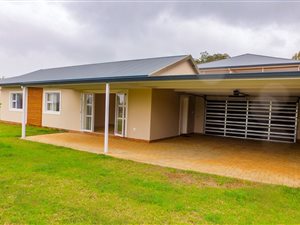 3 Bed Townhouse in Waterfall