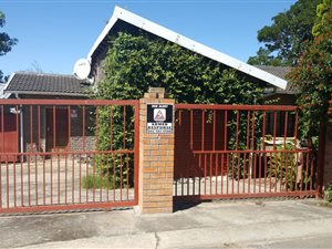 3 Bed House in Amatola View