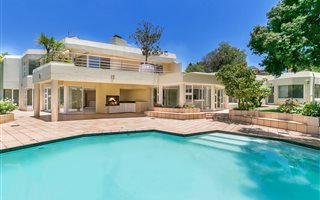 3 Bedroom House in Dainfern Golf Estate