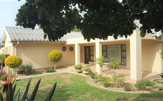 4 Bedroom House in Vrykyk