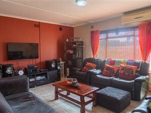 3 Bed House in Veld En Vlei