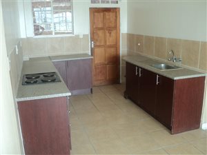 2 Bedroom Apartment in Troyeville