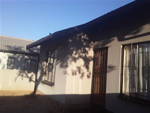 2 Bed House in Ebony Park