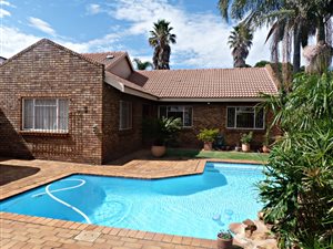 3 Bed House in Edenglen