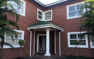 180 m² Commercial space in Mt Edgecombe