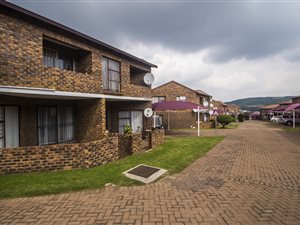 3 Bedroom Duplex in Liefde en Vrede