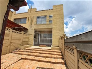 2 Bed House in West Turffontein