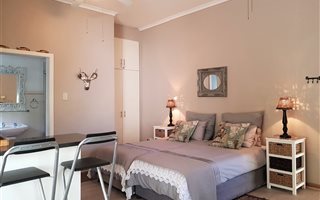 Bachelor apartment in Simons Town