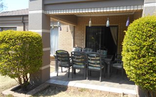 3 Bedroom Cluster in Bartlett