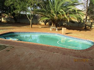3 Bed House in Three Rivers East