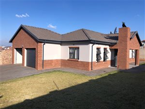 3 Bed House in Clayville