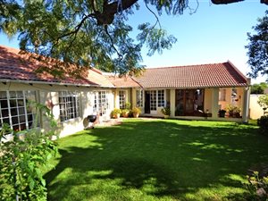 3 Bedroom House in Benmore Gardens