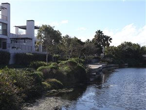 2 Bed Apartment in Century City